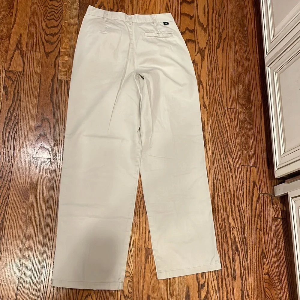 🌿Dockers light khaki pleated pants size 28x30🌿